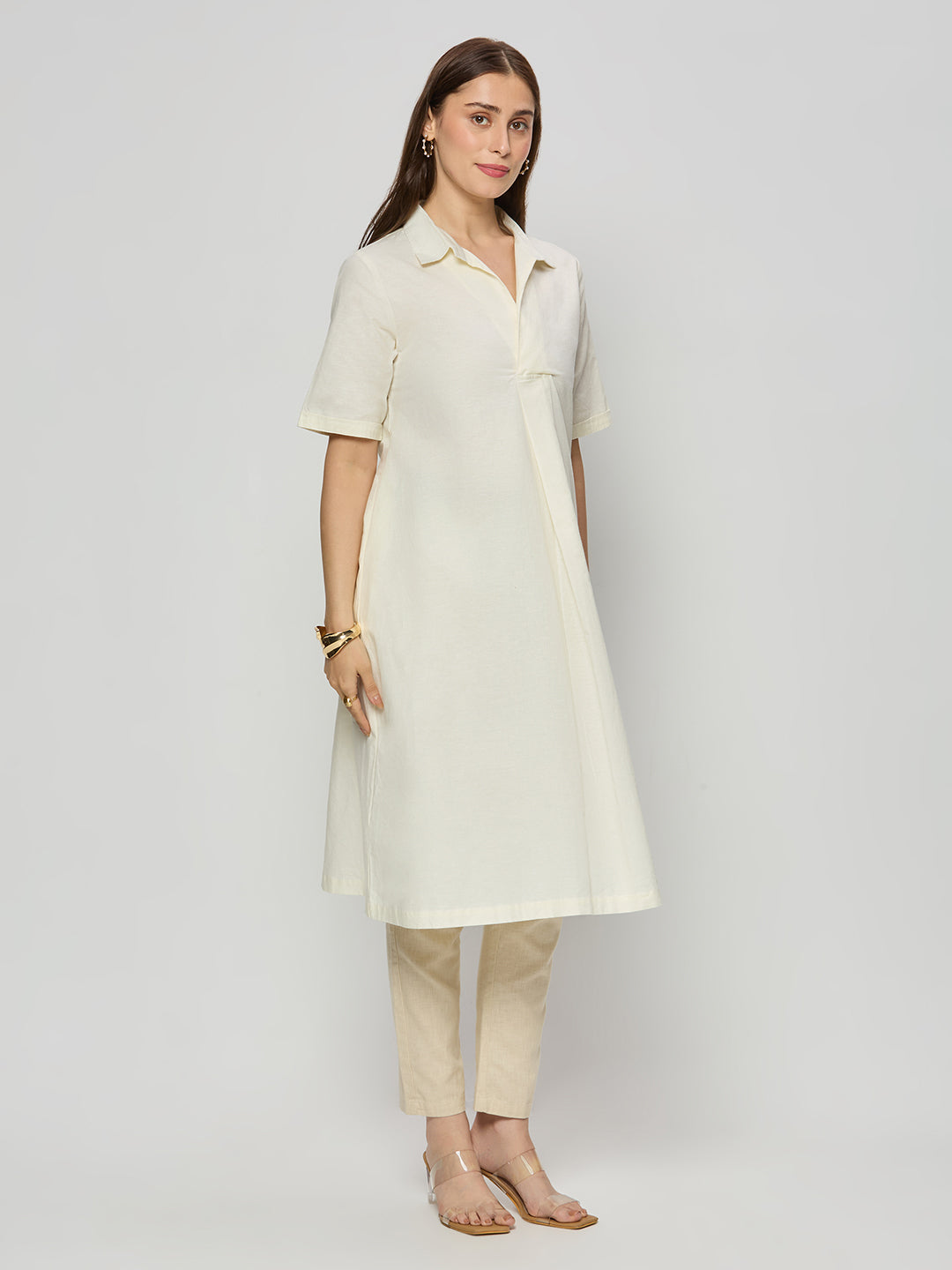 Linen cotton formal dress with collar and front pleat detailing