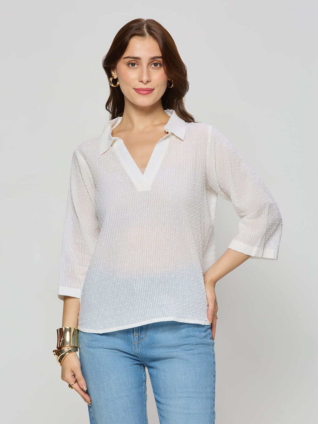 Printed cotton lycra crop top with sleeves.