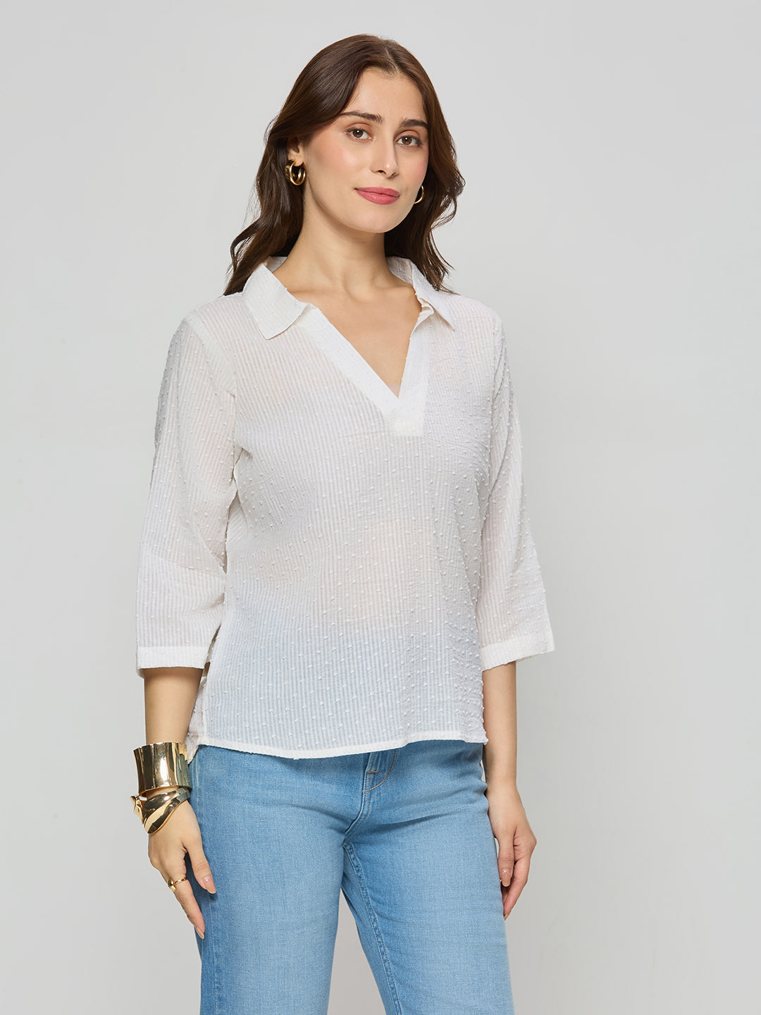 Printed cotton lycra crop top with sleeves.