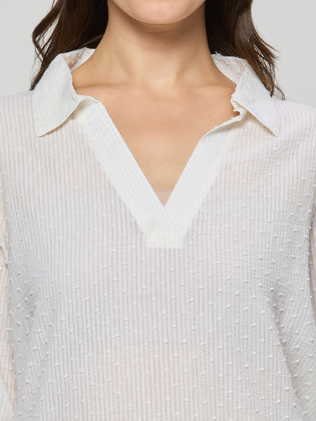 Printed cotton lycra crop top with sleeves.